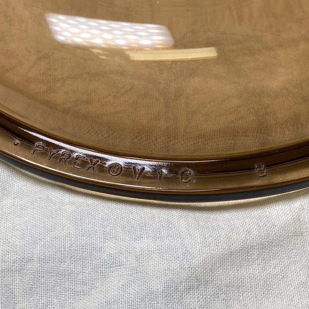 Vintage Pyrex V-1-C Amber Glass Replacement Lid 6-1/4